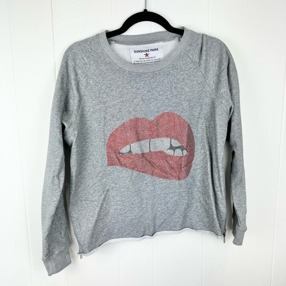 Sunshine Park Clothing Bedazzled Kiss Lips Sweatshirt Size XS